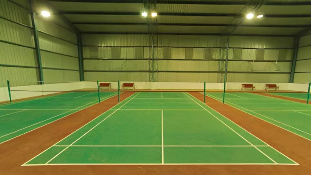 Batminton court